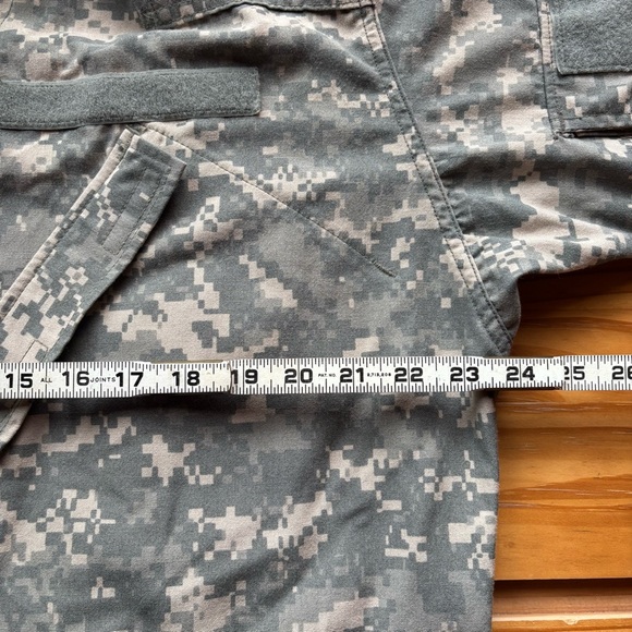 US Army ACU Field Jacket Large Short UCP Digital Camo Shell NSN 8415-01-526-9649 - Picture 13 of 15